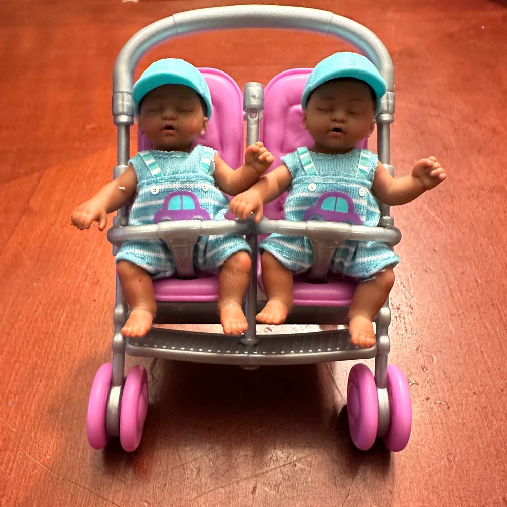 NWOT Zuru Mini Brands My Mini Baby Series 2 HTF TWINS Boys